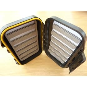 Brytec fly fishing box with water tight seal. balck -y-s