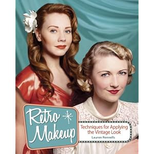 Retro Makeup: Techniques for Applying the Vintage Look 