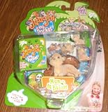 Jungle In My Pocket - Lion Family includes Mum Leona and her 3 babies Lois, Leroy and Leyton.