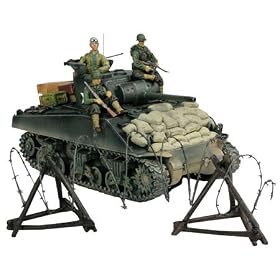 Unimax Forces of Valor 432385007 - US M4A3 Sherman, Normandie 1944, 1:16