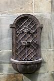 Cambridge Wall Fountain in English Iron