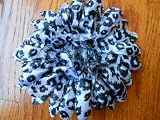 Treena Bean 12 Large, Factory Reject Gerber Daisy Flower Hair Clip Bow***FREE SHIPPING & 2 FREE GIFTS****