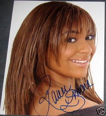 Raven Symone Signed Autograph Beautiful Hair 8x10 Photo - Autographed NFL Photos