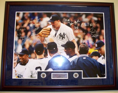 1998 New York Yankees - David Wells Perfect Game - Team Signed 30x40 Framed Photograph with 23 Signatures