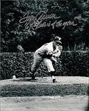 Autographed/Hand Signed HOF'r Tom Seaver- New York Mets- 8x10 Photo