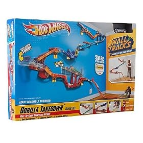 Hot Wheels Wall Tracks - Gorilla Takedown Track Set: Toys &amp; Games