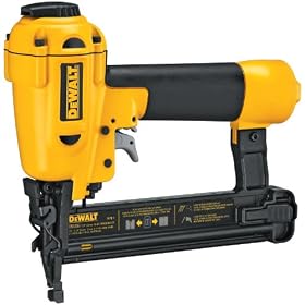 DEWALT D51236K  1-1/4-Inch 18 Gauge Brad Nailer Kit