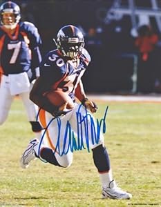 Terrell Davis Autographed / Hand Signed Denver Broncos 8x10 Photo - Super Bowl 32 and 33 Champion
