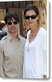 Tom Cruise Wearing Ray-ban Sunglasses Canvas Print / Canvas Art - Artist Everett