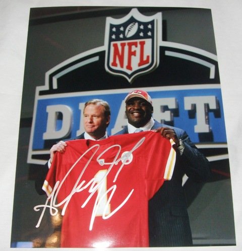 Glenn Dorsey Autographed Kansas City Chiefs 8x10 Photo W/PROOF, Picture of Glenn Signing For, Kansas City Chiefs, LSU Tigers, National Champions