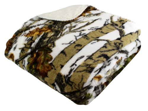 REGAL 50" x 70" Sherpa Luxury Throw Blanket - The Wood's White Camo