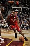 Philadelphia 76ers v Cleveland Cavaliers: Thaddeus Young and Antawn Jamison Photographic Poster Print by David Liam Kyle, 8x12