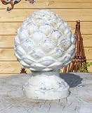 Eigenschaften Haus und Gärtchen  / Zapfen aus Betonguss 26 cm