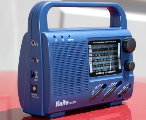Kaito KA009 4-Way Powered Emergency Radio, Color Blue