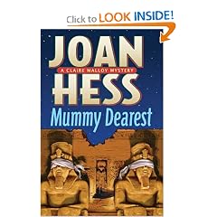 Mummy Dearest (Claire Malloy Mysteries, No. 17)
