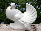 Eigenschaften Tiefes Kunsthandwerk GbR  / Tierfigur SteinfigurTaube klein Vogel weiß