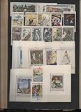 Produkt-Bild: Briefmarkensteckalbum mit Marken von Tschecheslowakei 74 mit Bl&ouml;cken, Cuba 152, Paraguay 97, &Auml;qutorialguinea 19, Liberia 15, Sharjah 9, Oman 12, meist Gem&auml;ldemarken, Bl&ouml;cke, meist postfrisch, Marken haften z. Tl an den Albumseiten