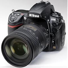 Nikon D700 SLR-Digitalkamera (12 Megapixel, Live View, Vollformatsensor) Kit inkl. AF-S 28-300 mm 1:3.5-5.6G ED VR Objektiv