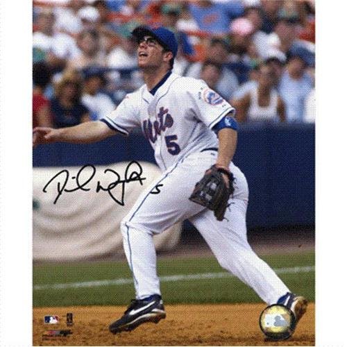 David Wright Autographed New York Mets (Fielding) 8x10 Photo