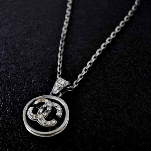 Long Necklace with Spinnable Chanel Pendant