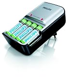 Philips Schnellladegerät SCB 3075 NB/12 inkl. NiMH Akku AA Mignon 2600 mAh 4er Pack