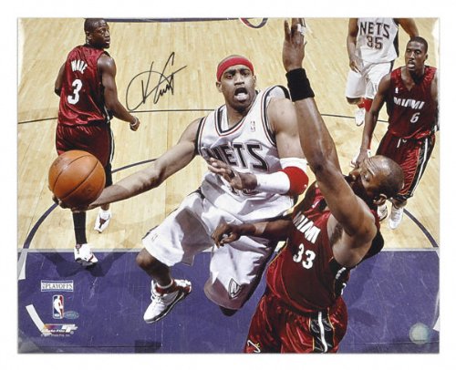 Vince Carter New Jersey Nets - Layup vs. Heat - 16x20 Autographed Photograph