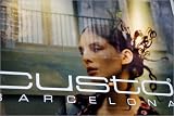 photographie Custo Barcelona fashion store. est disperible en (L x H): 30 x 20 cm de K. Dydynski