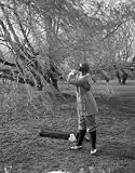 1900s Leonora Harward, golf girl