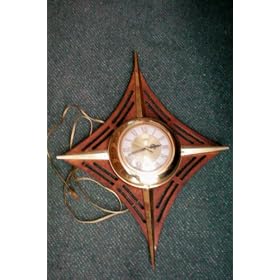Vintage Retro United Metal and Wood Electric Wall Clock