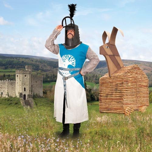 Monty Python and the Holy Grail: Sir Bedevere Costume (S/M) - Halloween Costumes