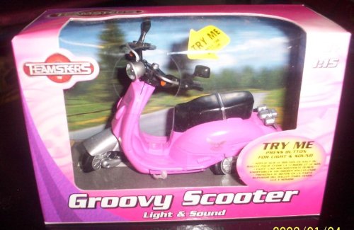 Childrens Toyshop  Toys : Groovy Scooter with Light & Sound: 1:15 scale