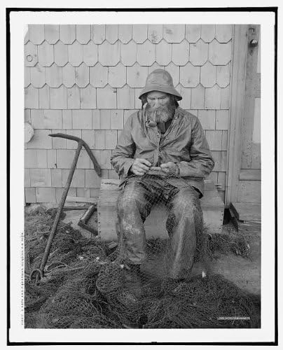 Photo: Cape Ann fisherman mending,nets,Gloucester,Massachusetts,Detroit Publishing,1900