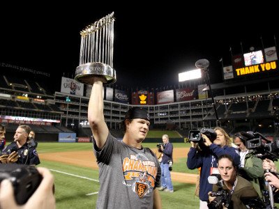 Texas Rangers v. San Francisco Giants, Game 5: Matt Cain of the San Francisco Giants Photographic Poster Print by Ronald Martinez, 9x12