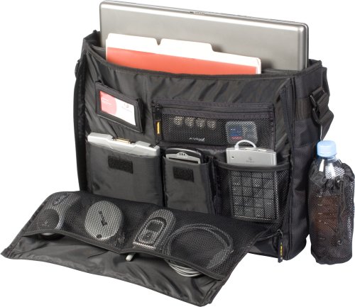 Targus CityGear Miami Messenger Case for 17 Inch Notebooks TCG200 (Black with Grey) Targus CityGear Miami Messenger Case for 17 Inch Notebooks TCG200 (Black with Grey)