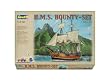 Revell - 5713 - Maquette Classique � Peindre et � Coller - Coffret Cadeau "H.M.S. Bounty"