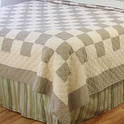Corolla King Quilt