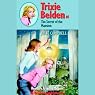 The Secret of the Mansion: Trixie Belden #1
