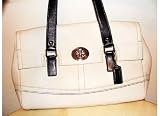 Leftover Hobo Purse Bargains
hobo-purse
Leftover Hobo Purse Bargains