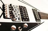 Produkt-Bild: Flying-V E-Gitarre - Black & White - FVT8