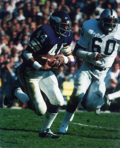 CHUCK FOREMAN MINNESOTA VIKINGS 8X10 SPORTS ACTION PHOTO (G)