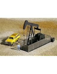 Toy: Walthers - Walking Beam/Horse Head Oil Pump -- Kit - 2-3/4 x 1 x 1-13/16" 6.8 x 2.5 x 4.5cm - N - Walthers Cornerstone