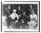 Historic Print (XL): Latest photo of the king and queen and family of Great Britain