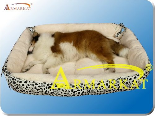 Armarkat Dog Pet Bed Medium P0623M