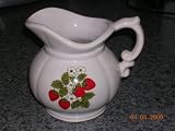 MCCOY POTTERY - STRAWBERRY COUNTRY PITCHER 7528