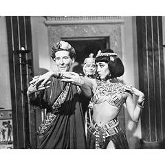 AMANDA BARRIE AS CLEOPATRA, KENNETH WILLIAMS AS JULIUS CAESAR FROM CARRY ON CLEO #2 - SCHWARZ-WEISS - Filmfoto - (Poster) PLAKATE - 25x20" (60x50cm)