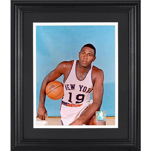 Mounted Memories New York Knicks Willis Reed Framed Photo