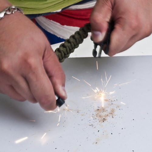 Outdoor Survival Gear Sporting Survival Wrist Rope with Survival Whistle, Flint and Knife Cutter for Hiking and Hunting, Fishing, Lanyard, Belt, Knot, Jig (Green)