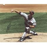 Tim Hudson Autographed Atlanta Braves (White Jersey Horiz) 8x10 Photo