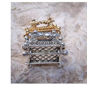 Sterling Silver Ark of the Covenant - hand made by Best silversmith in Jerusalem ( All Silver ) ( 2.7x2.3x0.9 cm )