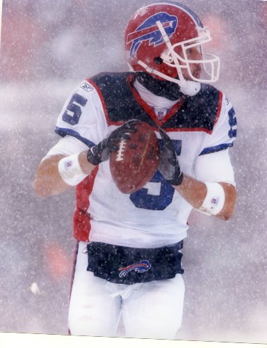 TRENT EDWARDS BUFFALO BILLS 8X10 SPORTS ACTION PHOTO (G)